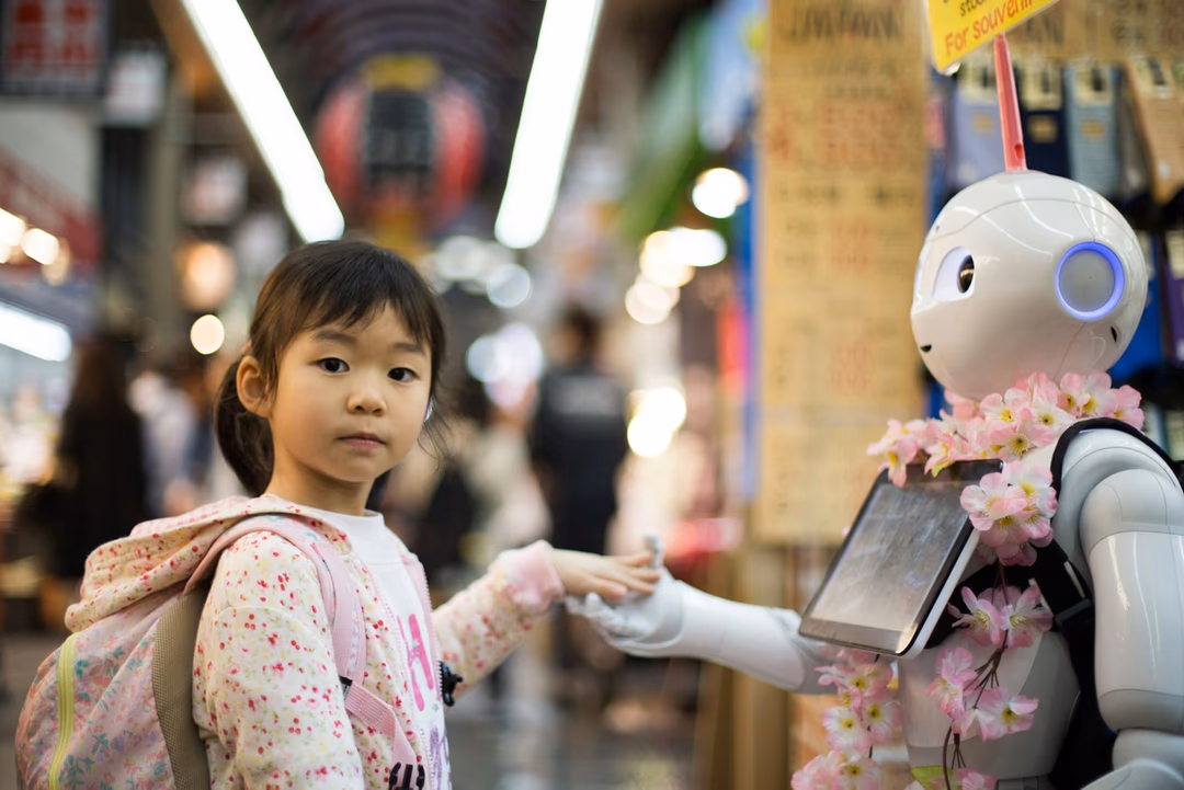一個孩子與人形機器人互動，象徵 AI 走入真實世界